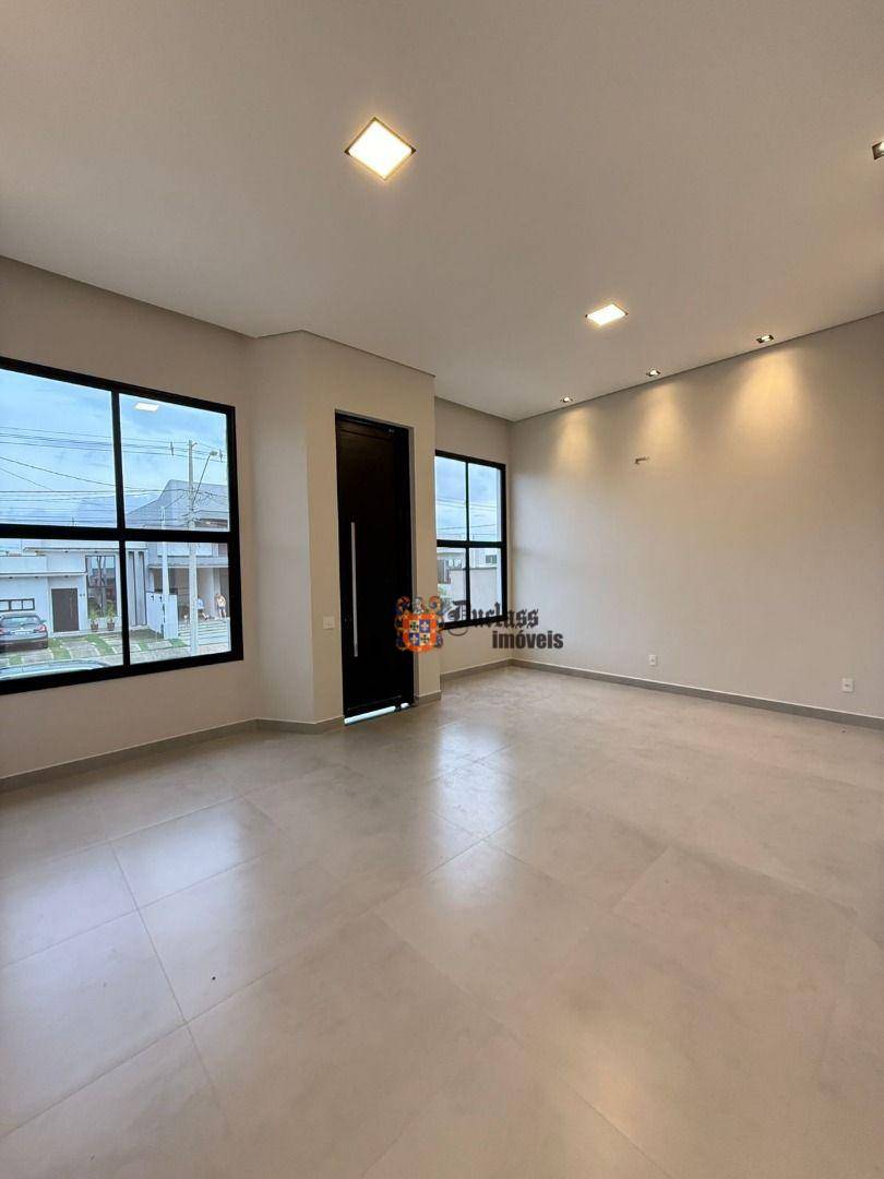 Casa de Condomínio à venda com 4 quartos, 258m² - Foto 4