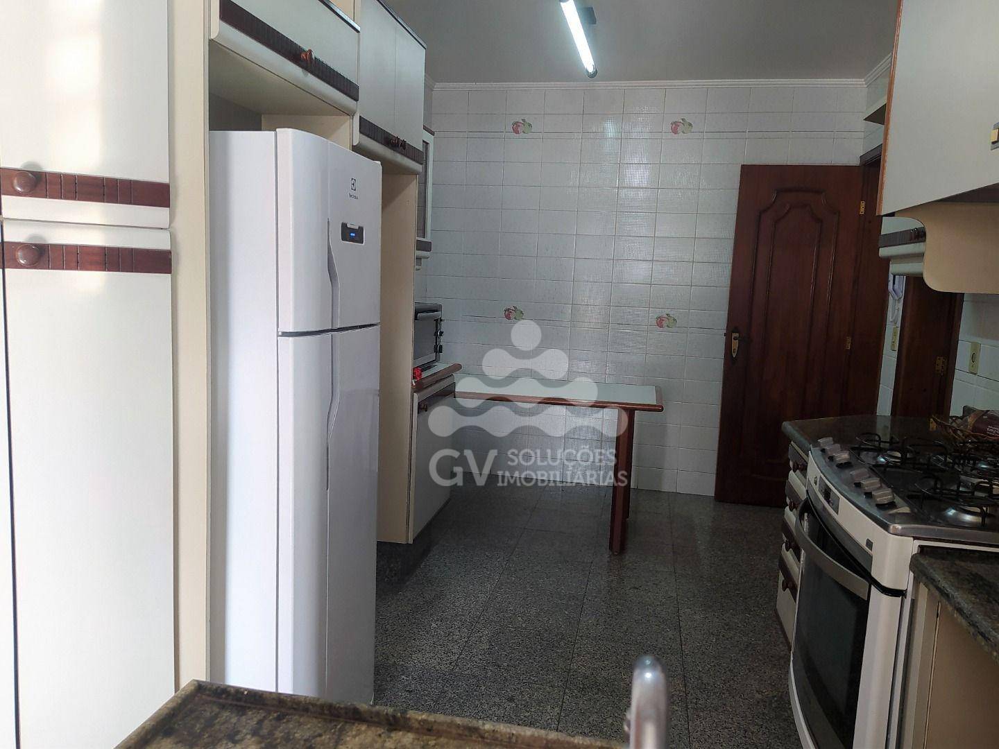 Apartamento à venda com 3 quartos, 220m² - Foto 15