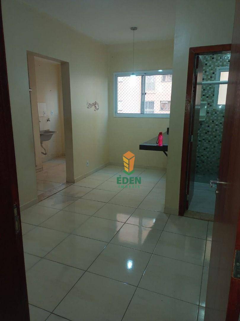 Apartamento à venda com 2 quartos, 40m² - Foto 4