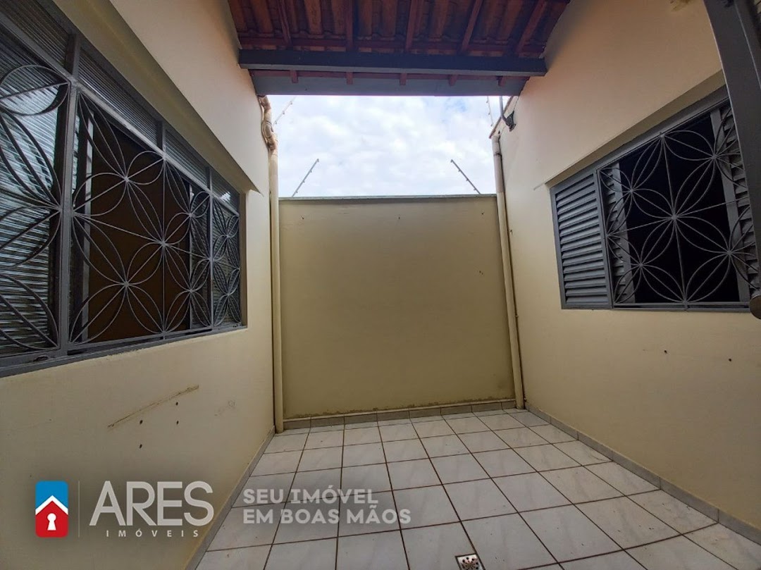 Casa para alugar com 3 quartos, 201m² - Foto 7