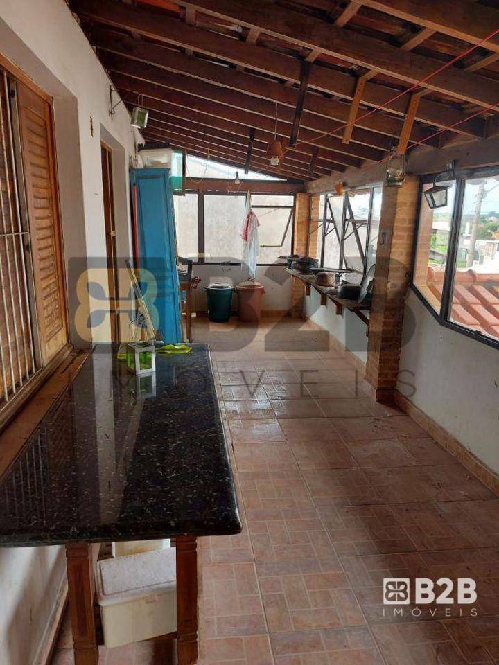 Casa à venda com 5 quartos, 232m² - Foto 26