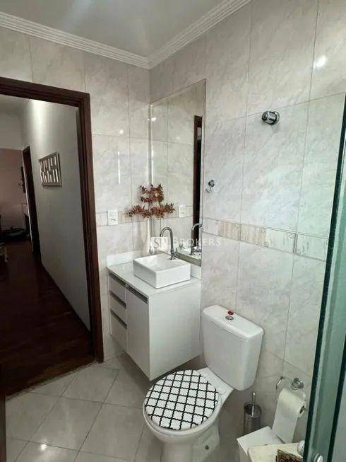 Apartamento à venda com 2 quartos, 76m² - Foto 17