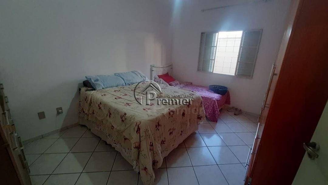 Casa à venda com 2 quartos, 170m² - Foto 12