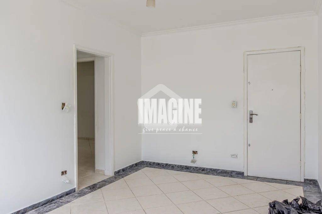 Apartamento à venda com 2 quartos, 77m² - Foto 6