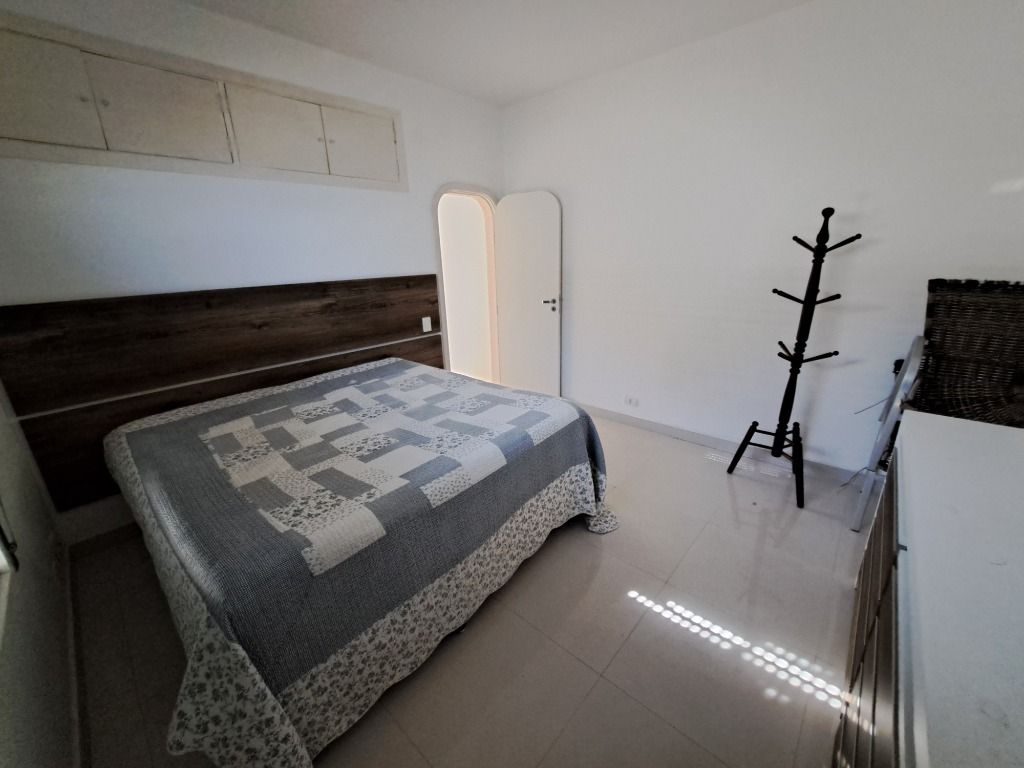 Apartamento à venda com 4 quartos, 200m² - Foto 25