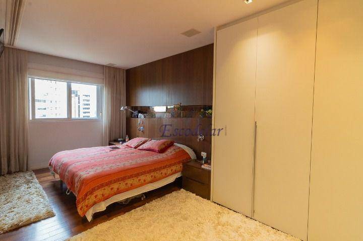 Apartamento para alugar com 4 quartos, 317m² - Foto 19