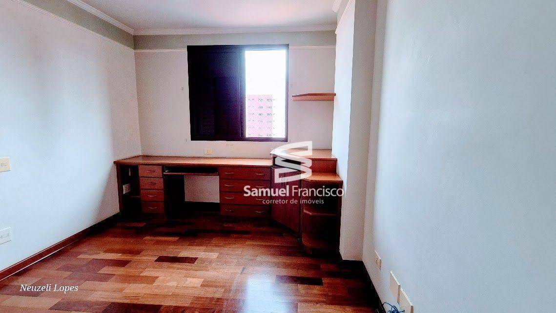 Apartamento à venda com 4 quartos, 189m² - Foto 14