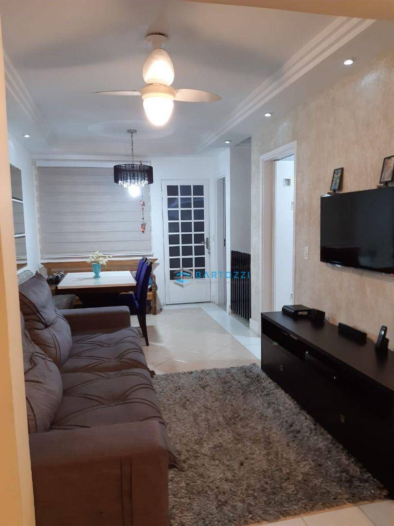 Sobrado à venda com 3 quartos, 120m² - Foto 2