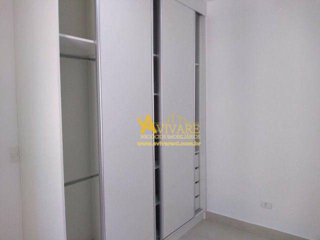 Apartamento para alugar com 3 quartos, 65m² - Foto 11