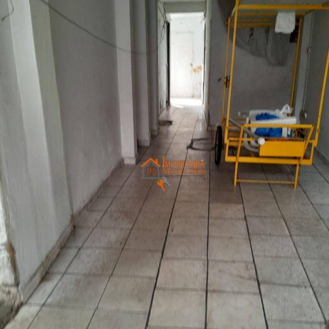 Sobrado à venda com 8 quartos, 250m² - Foto 13