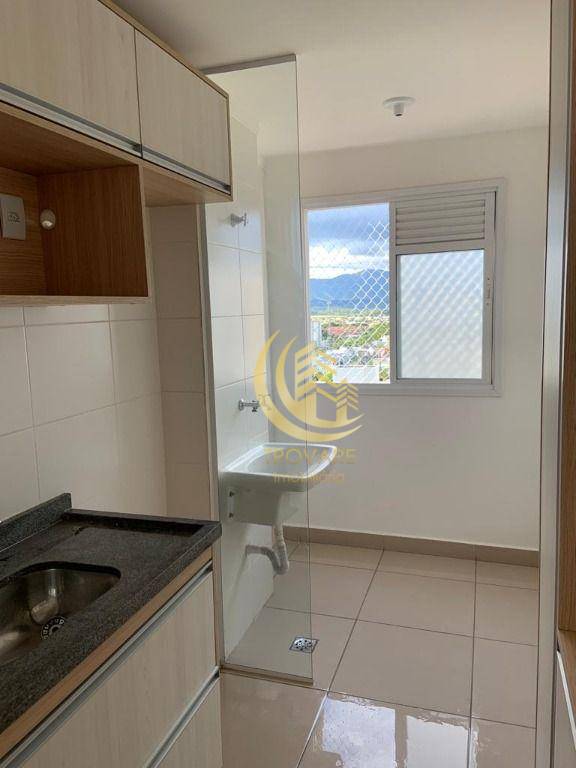 Apartamento à venda com 2 quartos, 70m² - Foto 3