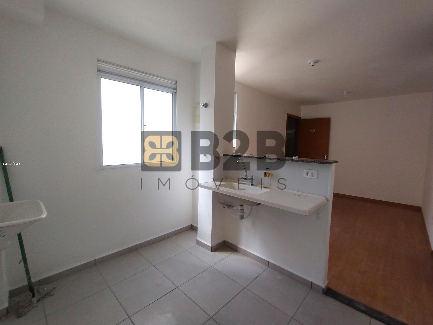 Apartamento para alugar com 2 quartos, 42m² - Foto 3