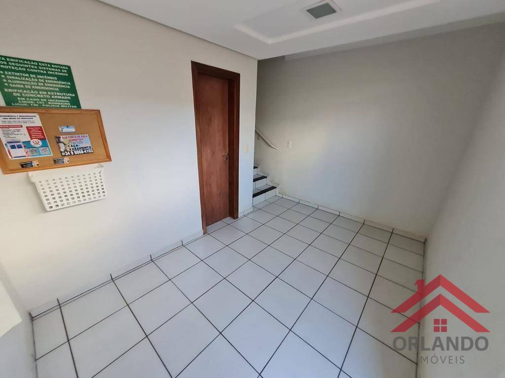 Apartamento à venda com 2 quartos, 55m² - Foto 3