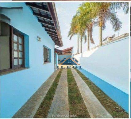 Casa de Condomínio para alugar com 3 quartos, 200m² - Foto 2