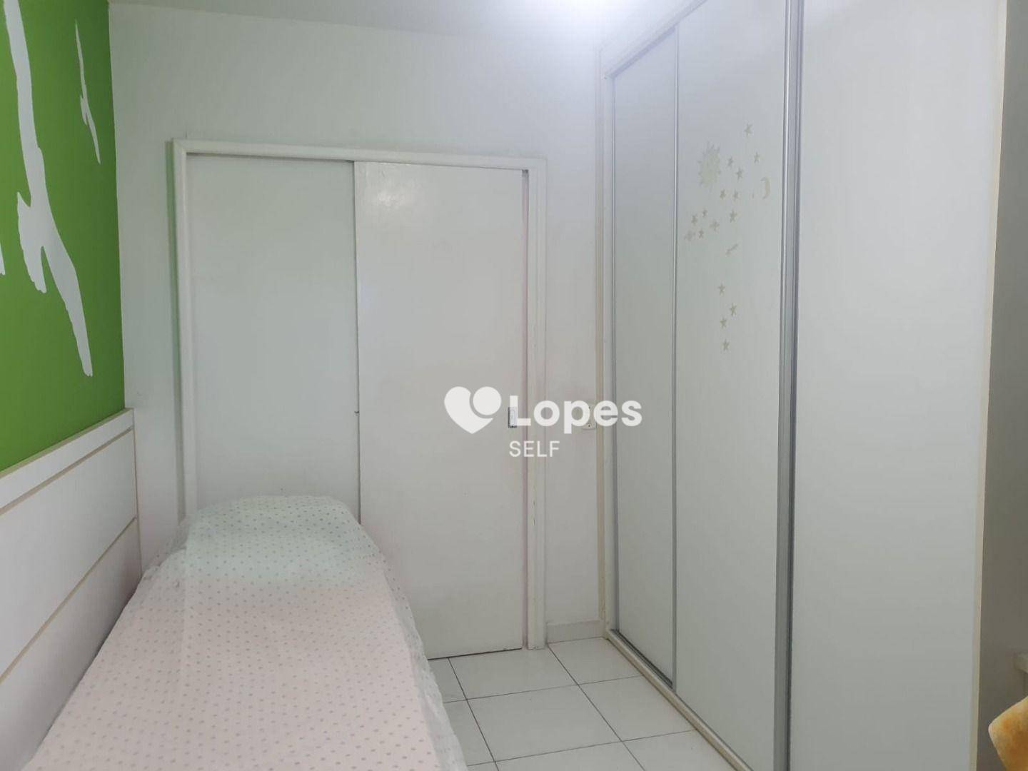 Apartamento à venda com 2 quartos, 60m² - Foto 4