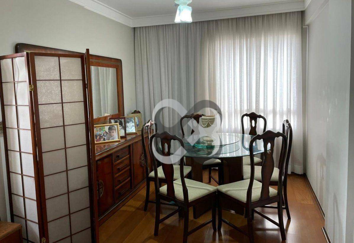 Apartamento à venda com 3 quartos, 131m² - Foto 7