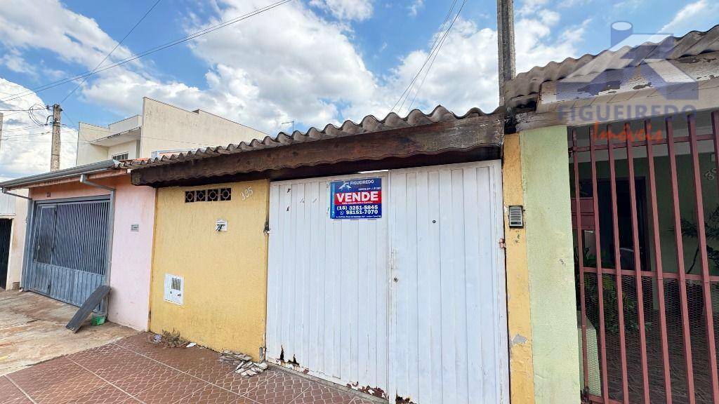 Casa à venda com 3 quartos - Foto 1