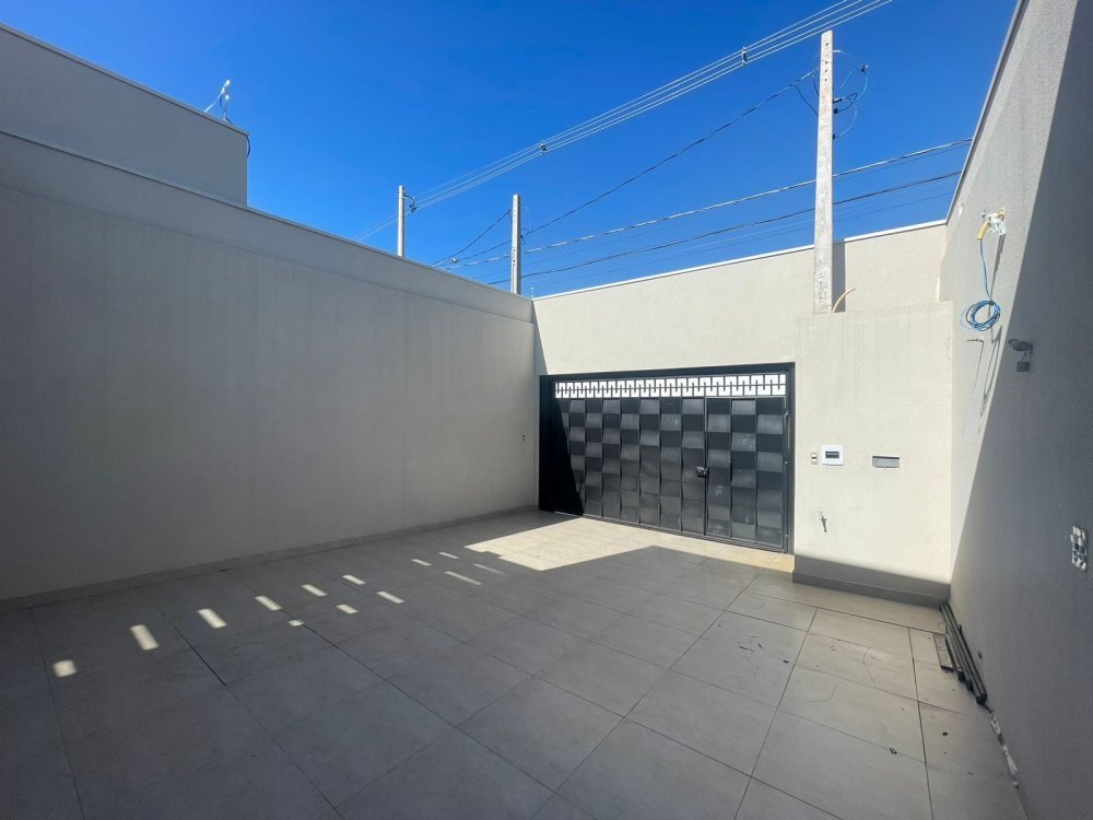 Casa à venda com 2 quartos, 180m² - Foto 3