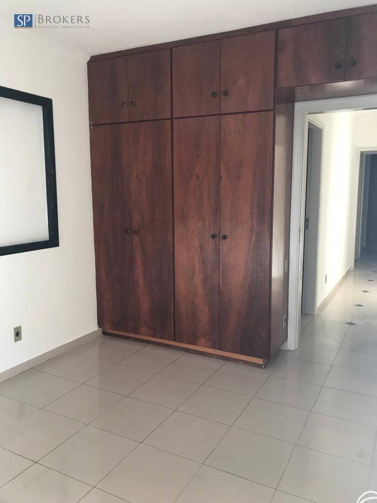 Apartamento à venda com 3 quartos, 117m² - Foto 4