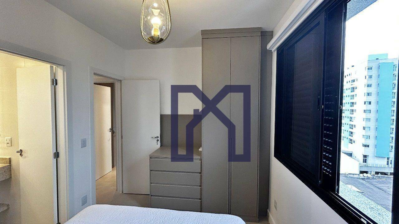 Apartamento à venda com 2 quartos, 77m² - Foto 12