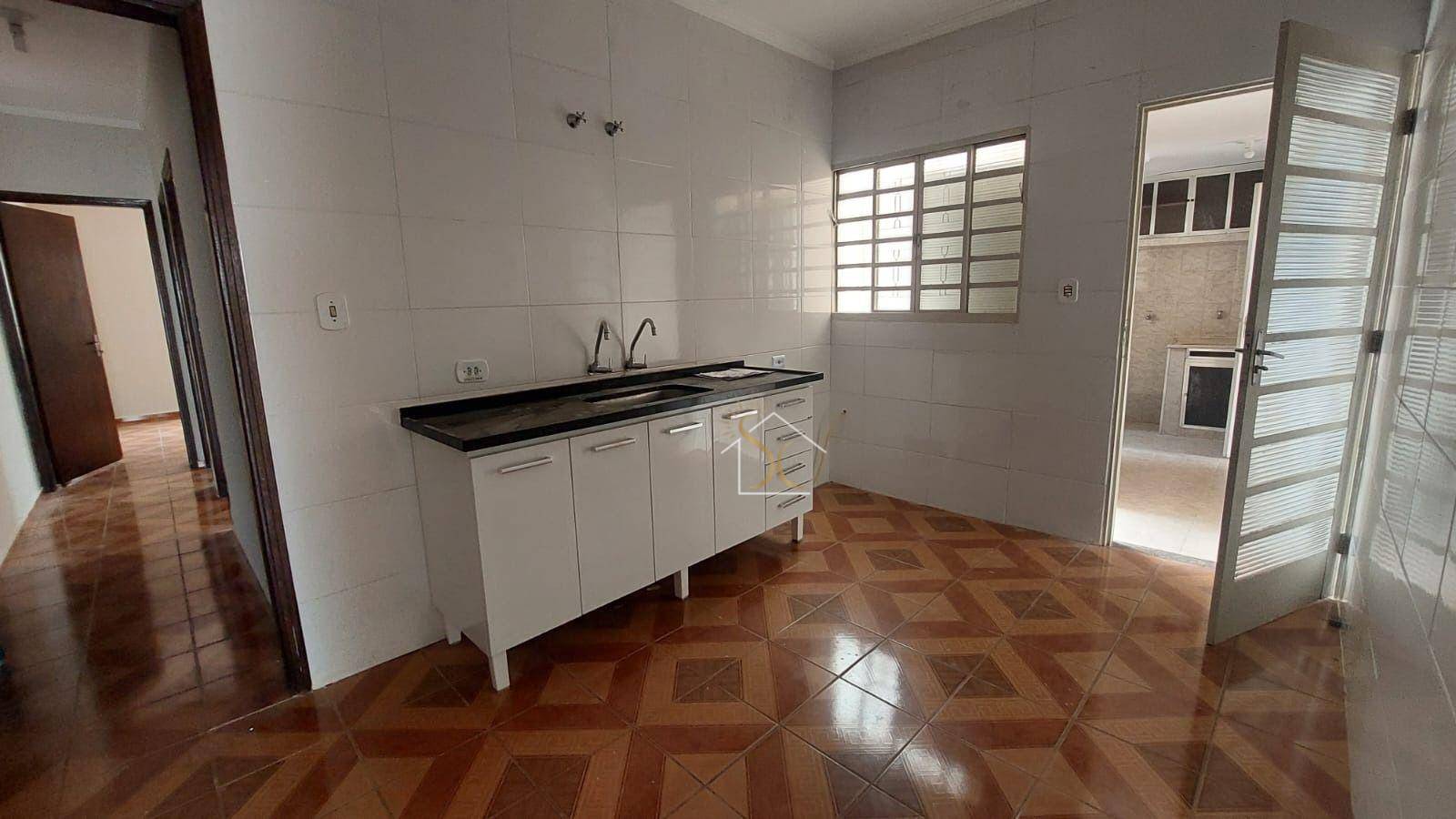 Casa à venda com 2 quartos, 100m² - Foto 9