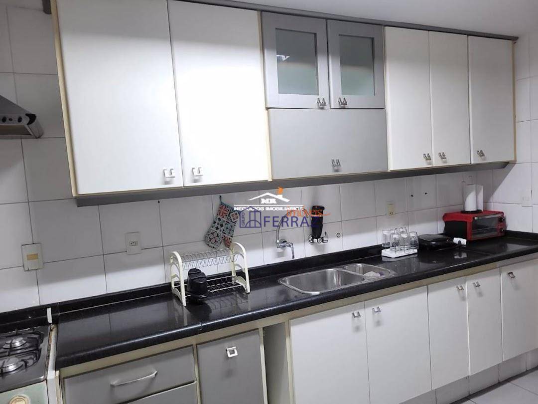 Apartamento à venda com 3 quartos, 196m² - Foto 20