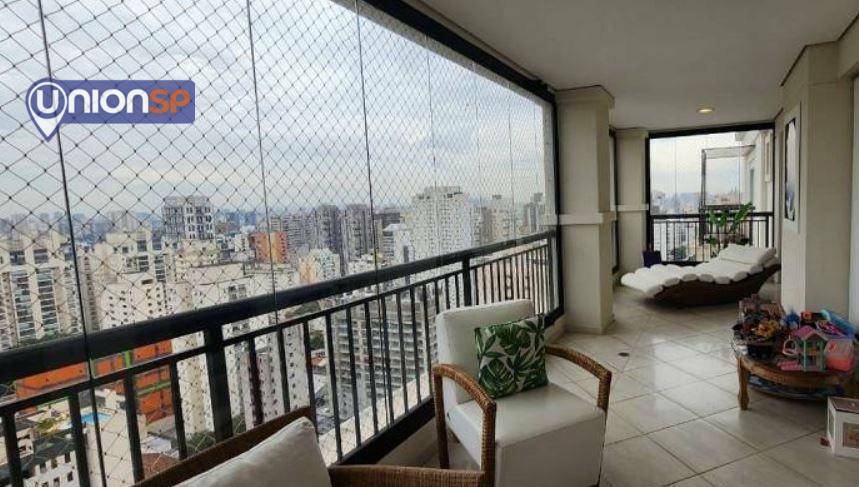 Apartamento à venda com 4 quartos, 250m² - Foto 3