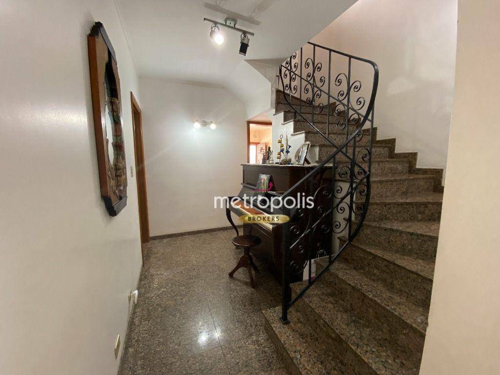 Casa à venda com 5 quartos, 320m² - Foto 21