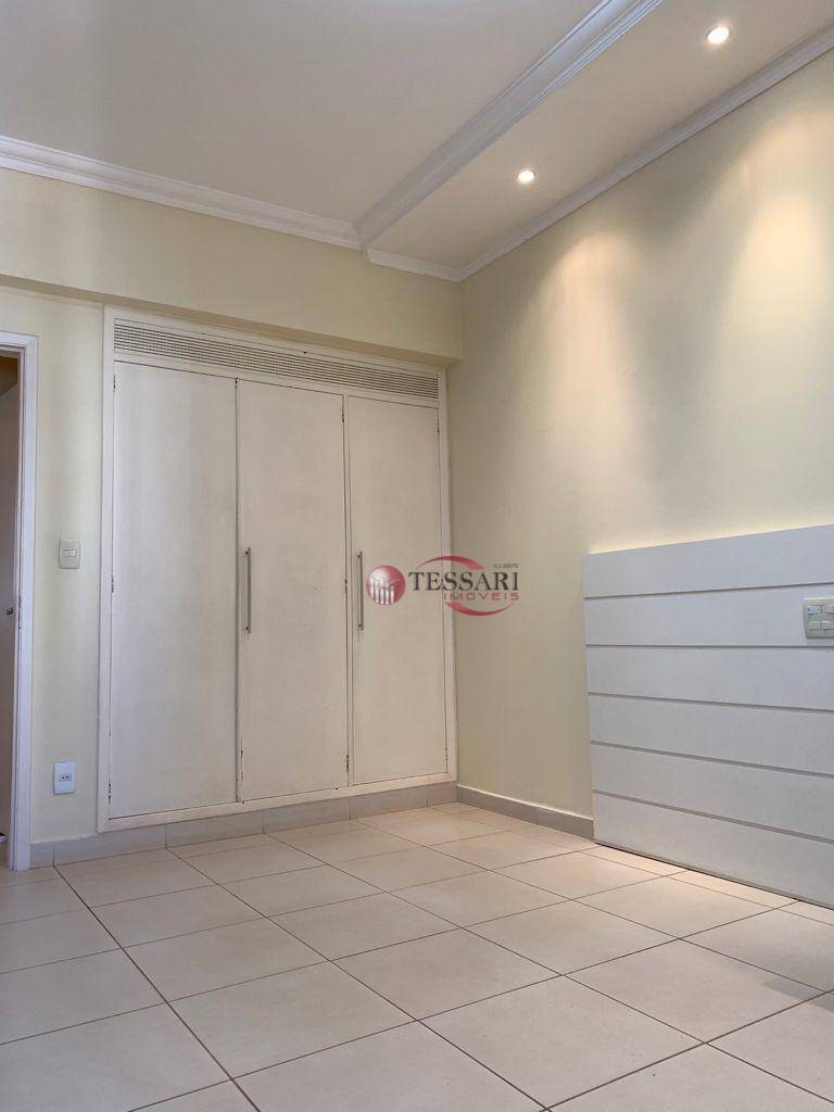 Apartamento à venda com 3 quartos, 185m² - Foto 21