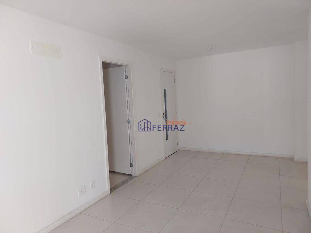 Apartamento à venda com 2 quartos, 72m² - Foto 8