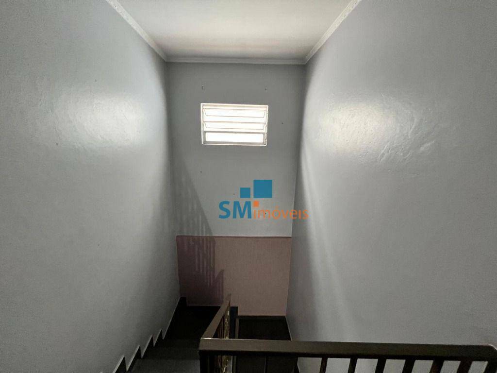 Sobrado à venda com 3 quartos, 250m² - Foto 8