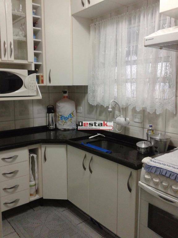 Sobrado à venda com 2 quartos, 70m² - Foto 1