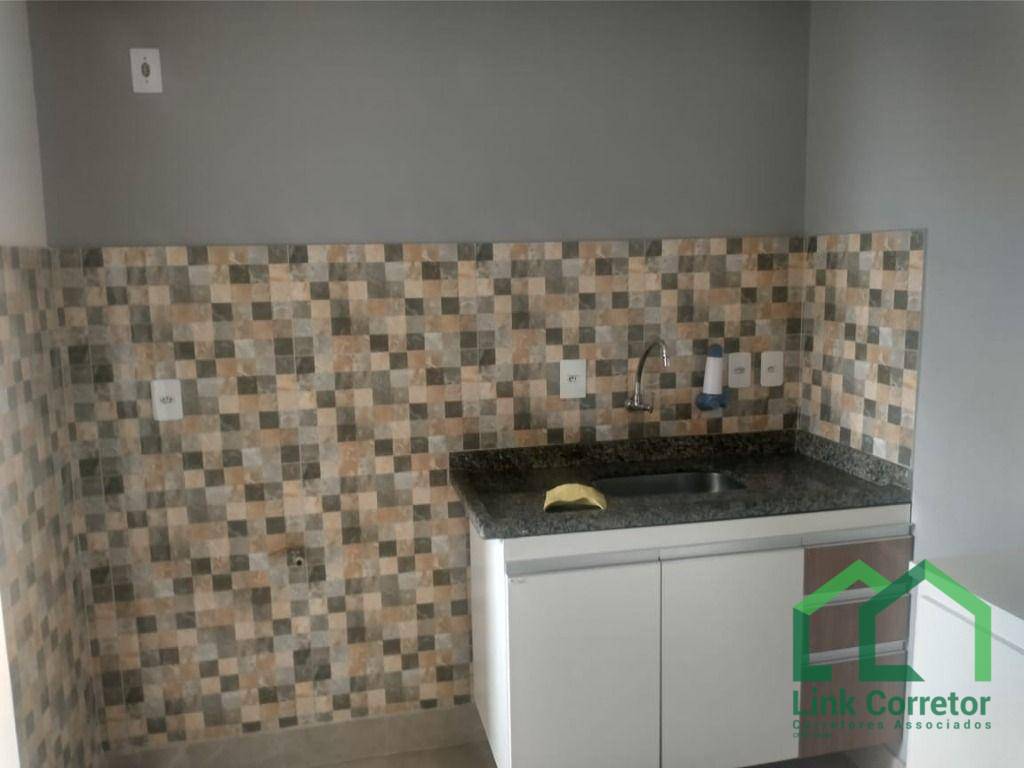 Apartamento para alugar com 2 quartos, 50m² - Foto 14