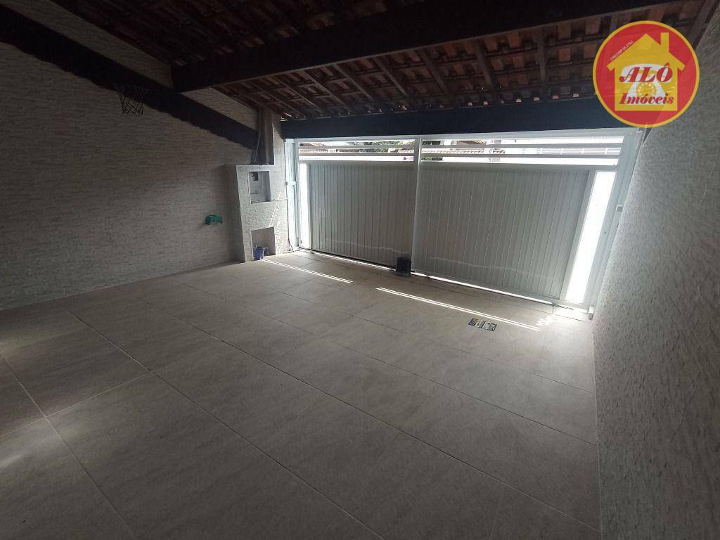 Casa à venda com 3 quartos, 90m² - Foto 2