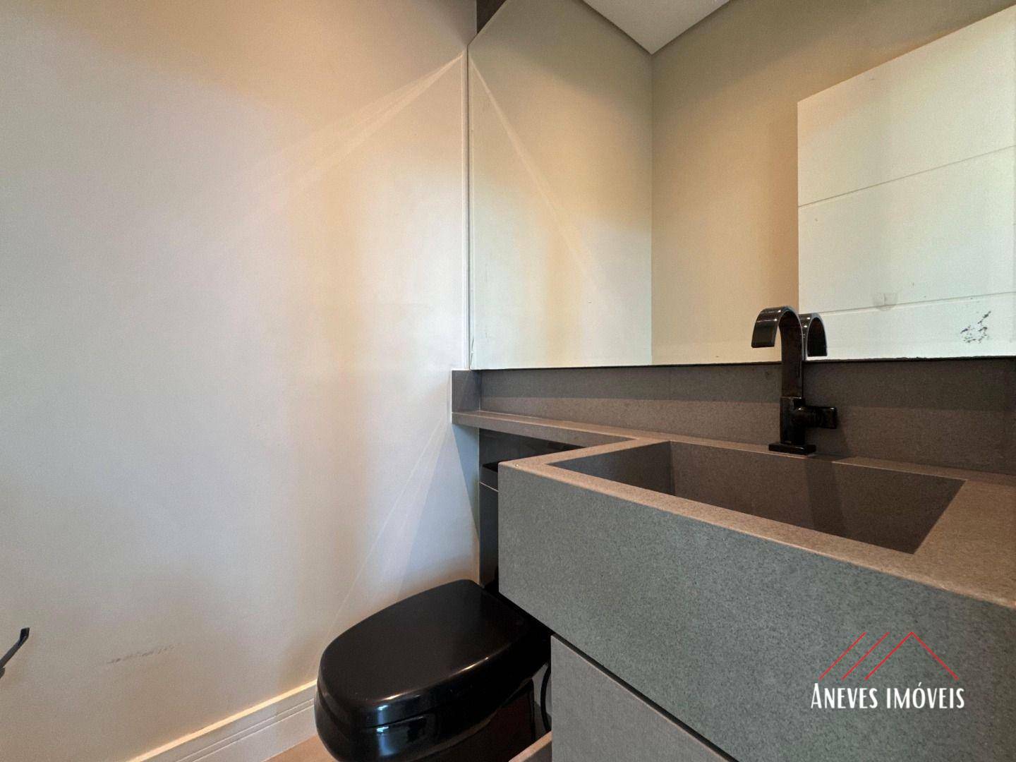 Casa de Condomínio à venda com 6 quartos, 390m² - Foto 35