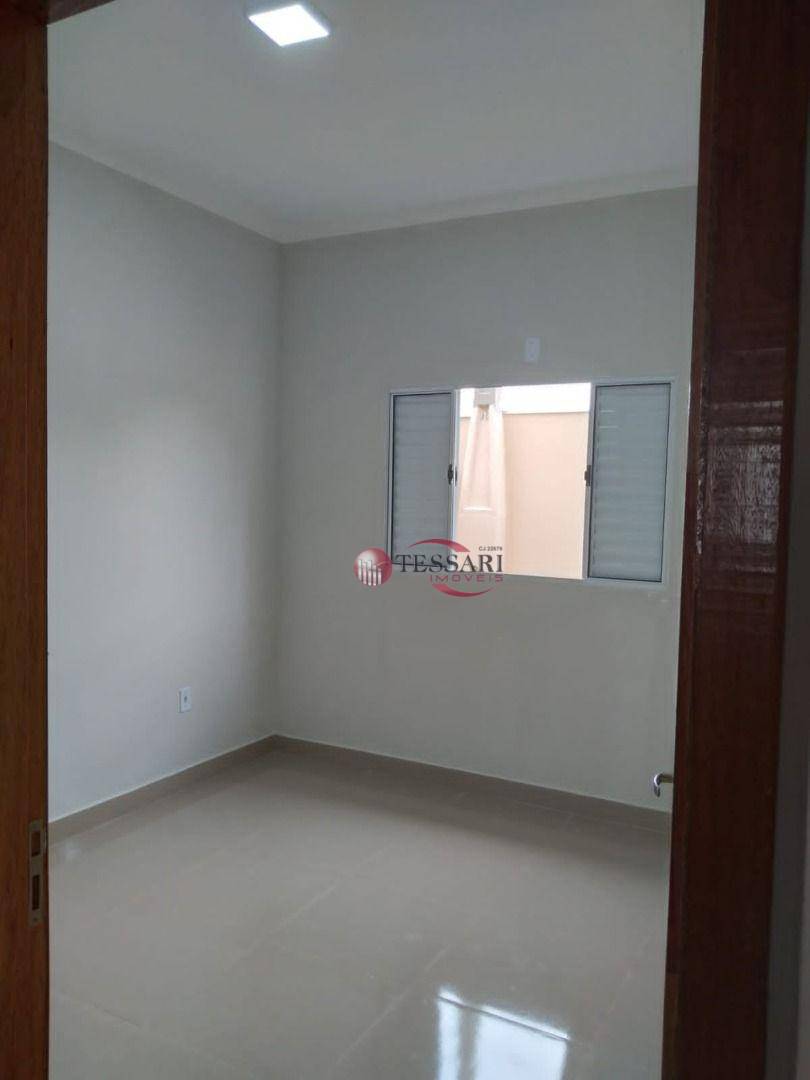 Casa à venda com 2 quartos, 70m² - Foto 7