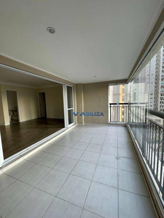 Apartamento à venda com 3 quartos, 122m² - Foto 19