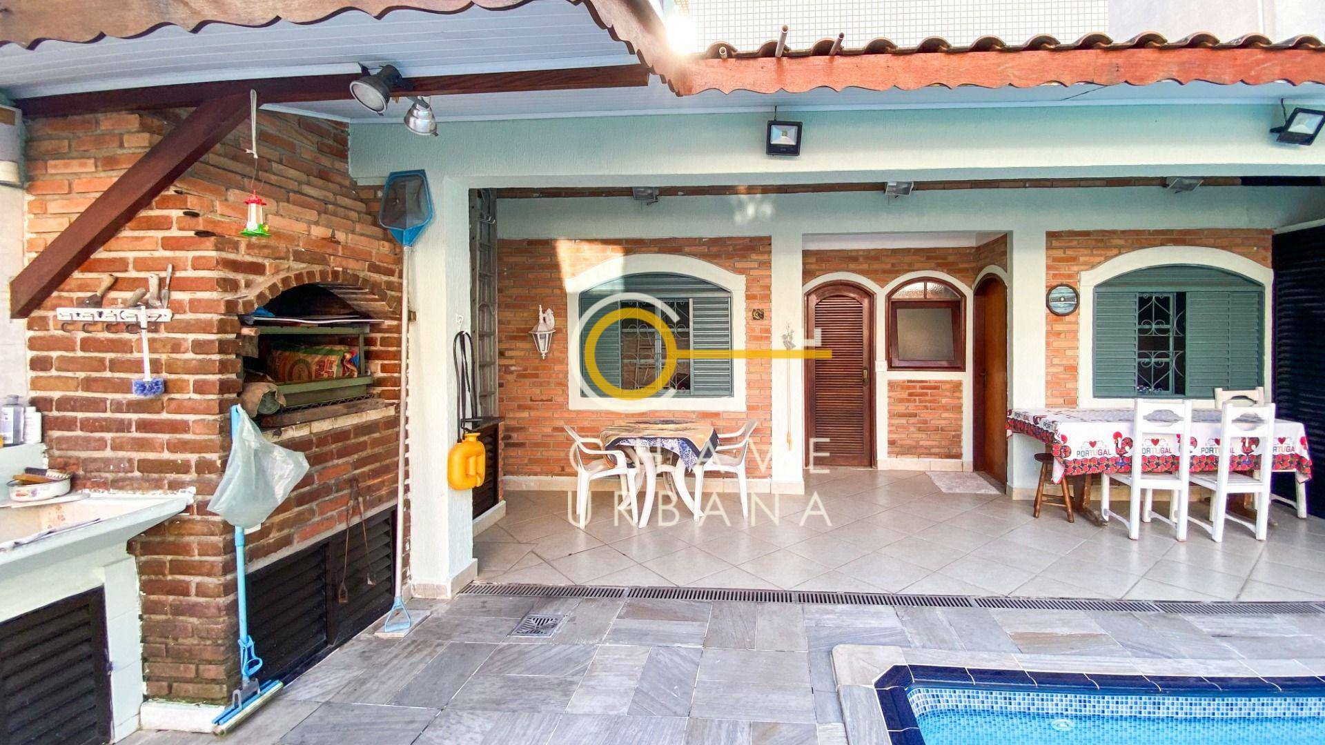 Casa à venda com 4 quartos, 380m² - Foto 6