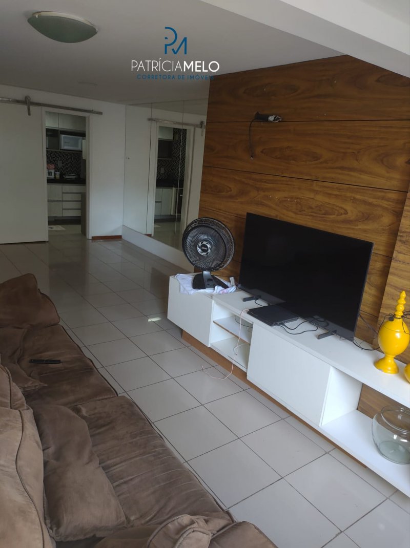 Apartamento à venda com 3 quartos, 93m² - Foto 2