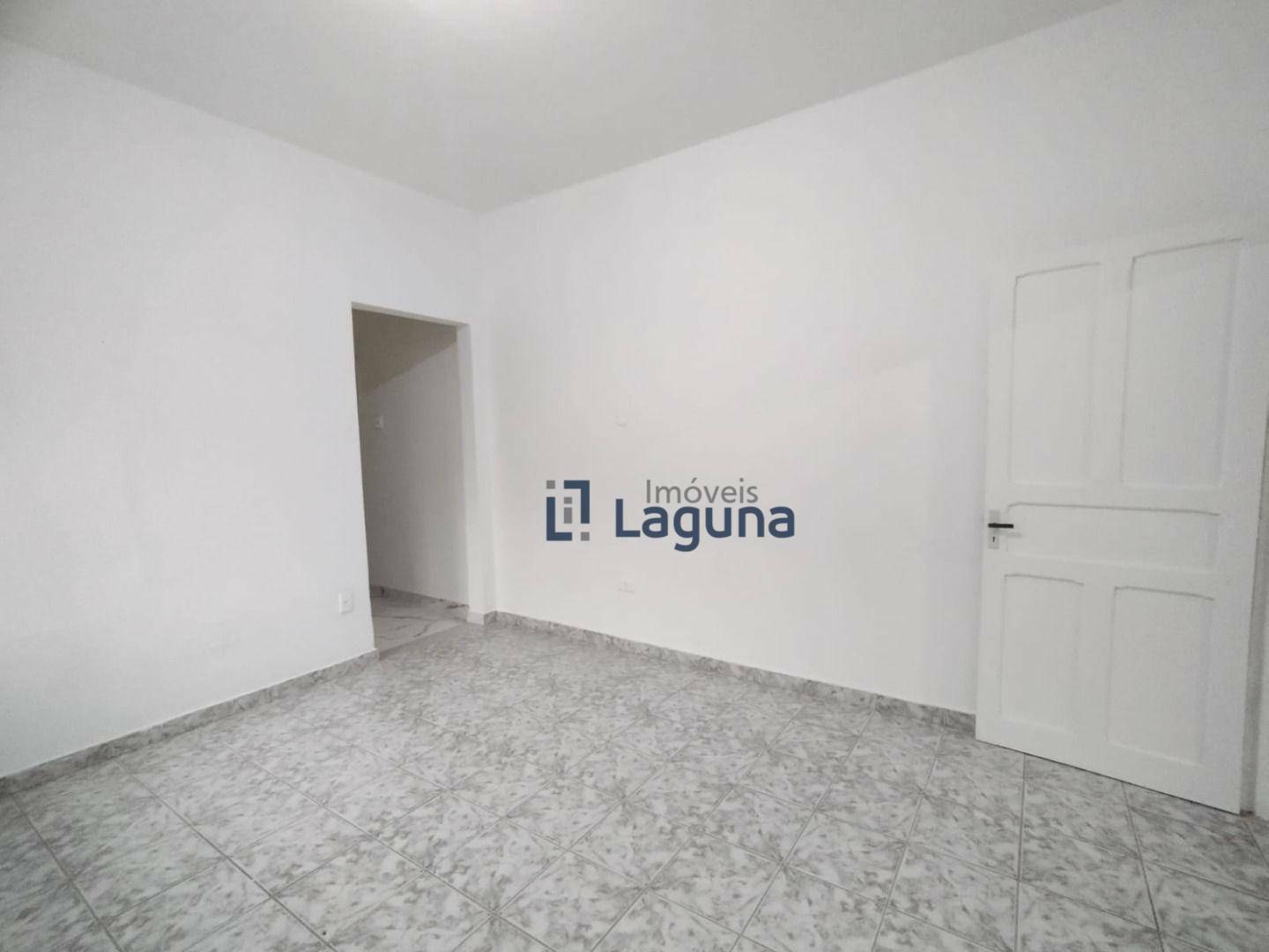 Casa para alugar com 2 quartos, 200m² - Foto 38