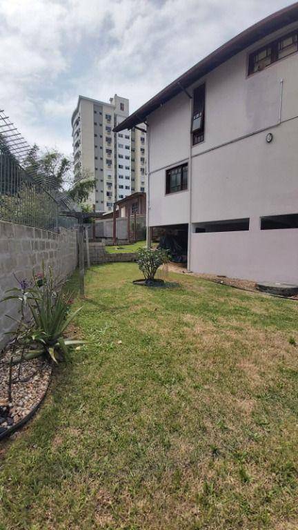 Casa à venda com 4 quartos, 192m² - Foto 5