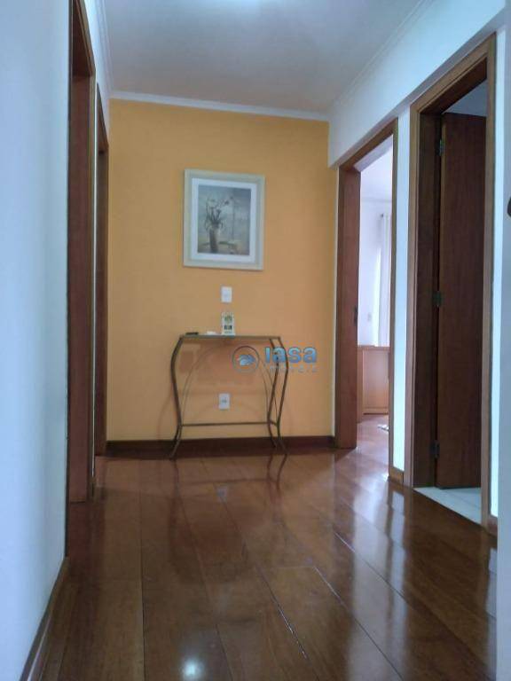 Apartamento à venda com 3 quartos, 135m² - Foto 10