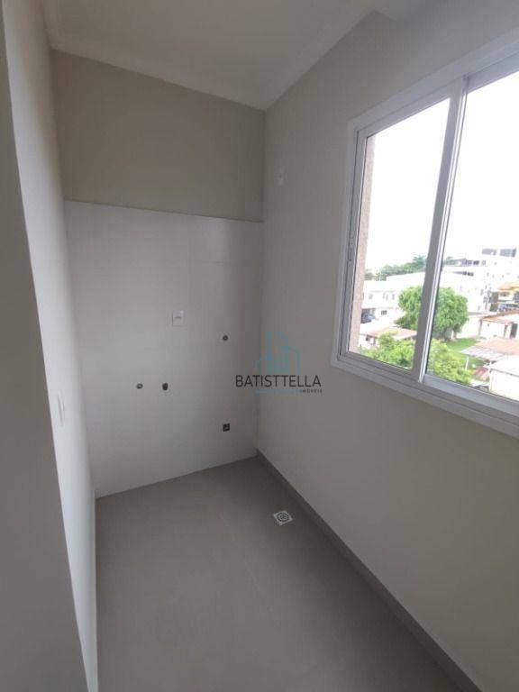 Apartamento à venda com 2 quartos, 68m² - Foto 10