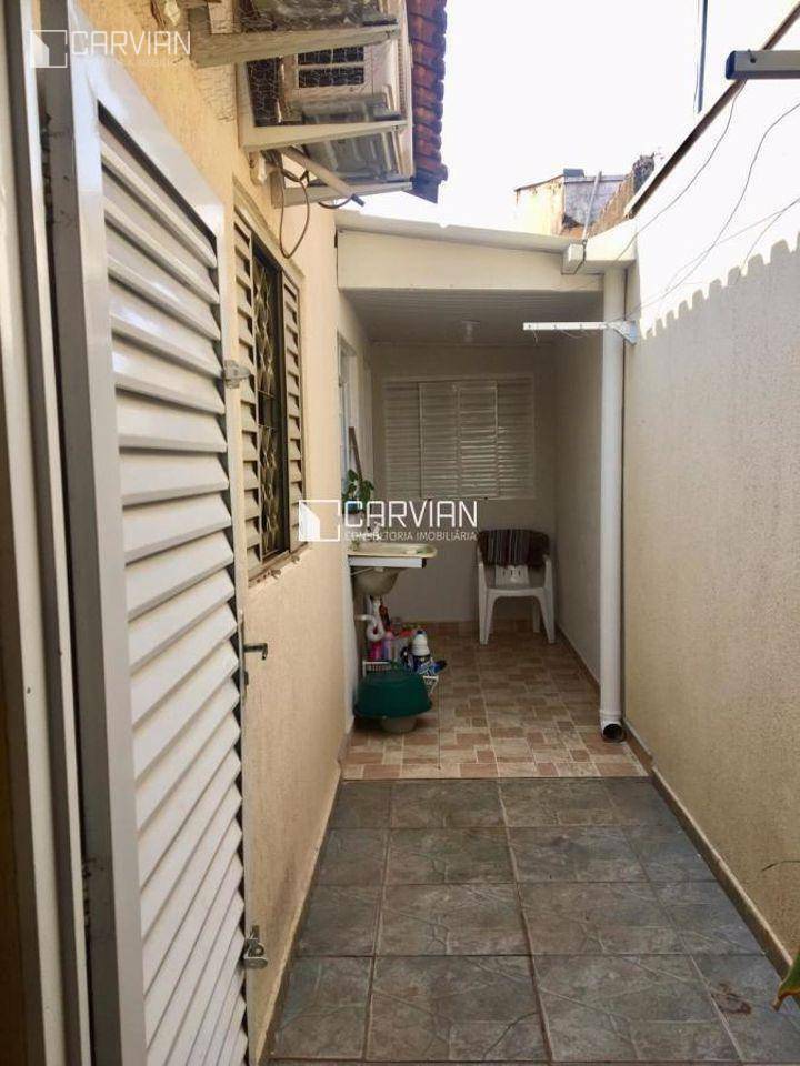 Casa à venda com 4 quartos, 150m² - Foto 25