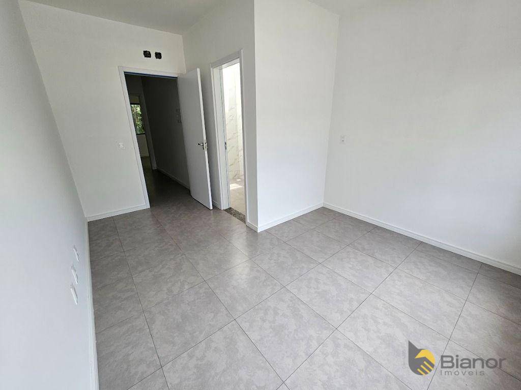 Casa à venda com 2 quartos, 83m² - Foto 12