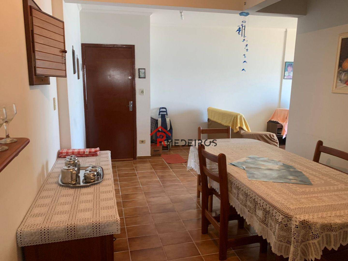 Apartamento à venda com 2 quartos, 80m² - Foto 2