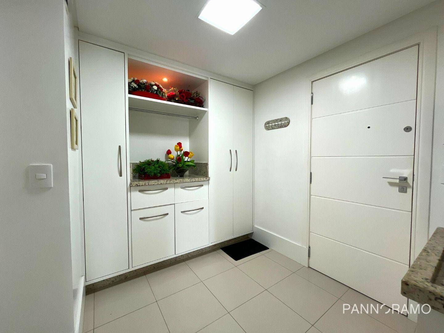 Apartamento à venda com 3 quartos, 194m² - Foto 7