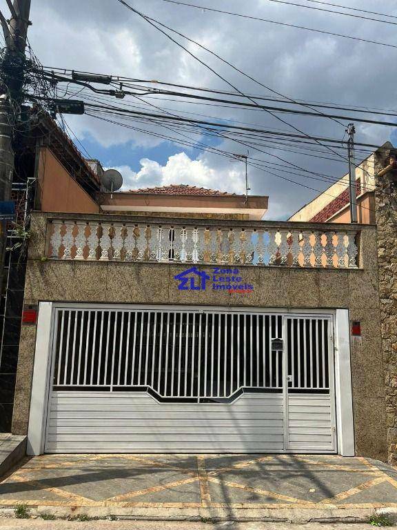 Sobrado à venda com 3 quartos, 250m² - Foto 1