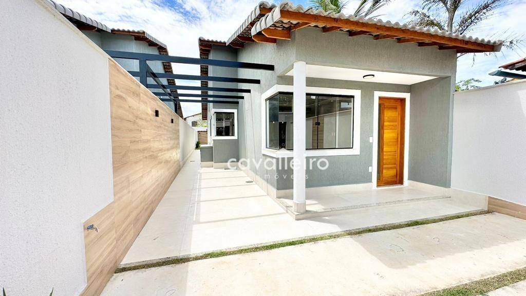 Casa à venda com 3 quartos, 120m² - Foto 1