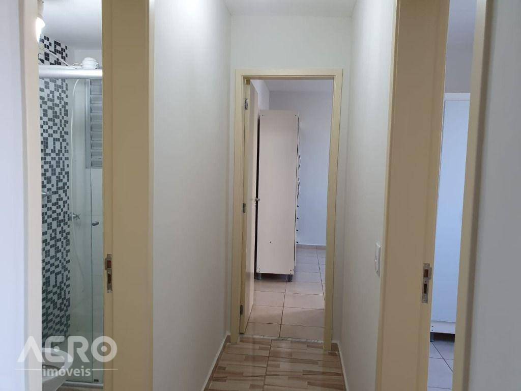 Apartamento para alugar com 2 quartos, 55m² - Foto 11